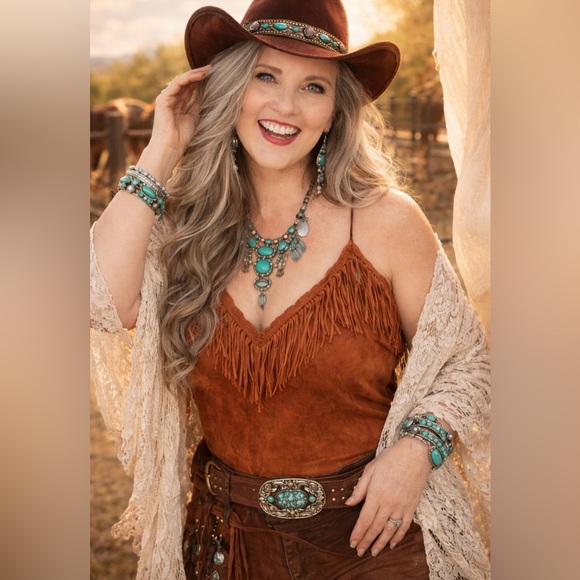 🐝LIVE LISTING🐝 Anything Goes Shows! - Picture 2 of 11